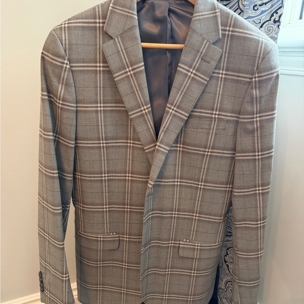 Classic Gray Checkered Men's Blazer